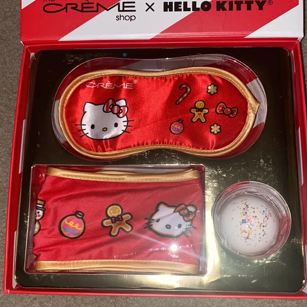 The Crème Shop X Hello Kitty Hello Holidays Spa Set